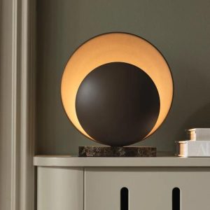 Globen Orbit mokka/brun bordlampe marmor E14