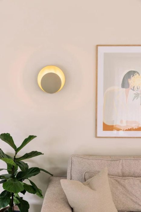 Globen Orbit beige vegg E14