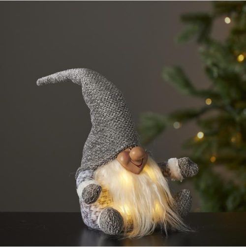 Star Joylight Sittende nisse 34cm grå batteridrevet